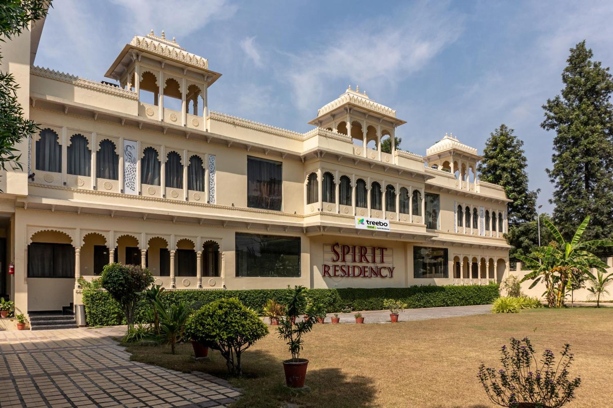 Treebo Spirit Residency Hotel Udaipur Exterior photo