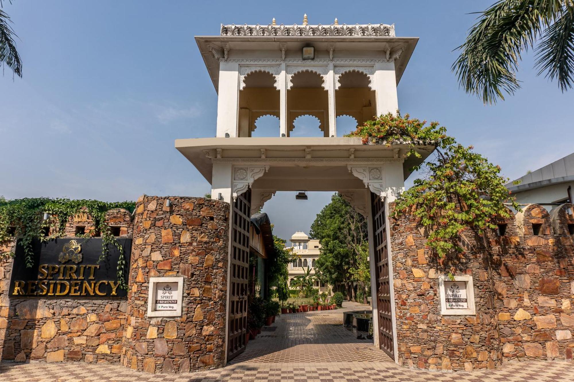 Treebo Spirit Residency Hotel Udaipur Exterior photo